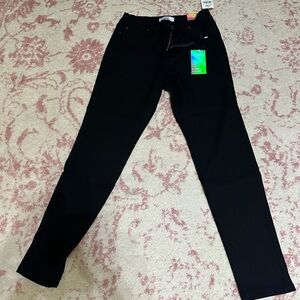 YMI Size Large Black Regular/Curvy Mid Rise Hyperstretch Skinny Jeans NWT